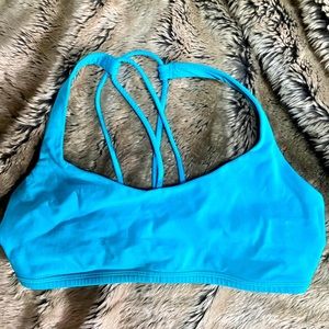 Lululemon free to be bra bright blue Size 8